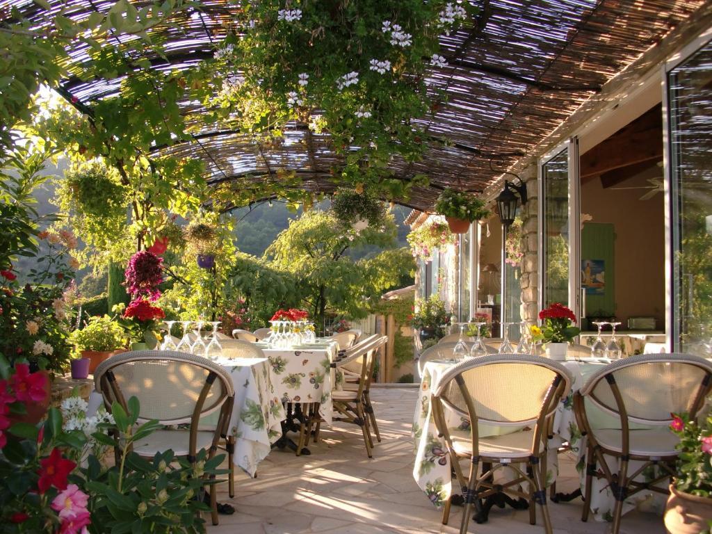 Le Grand Jardin Bed & Breakfast Lafare Екстериор снимка