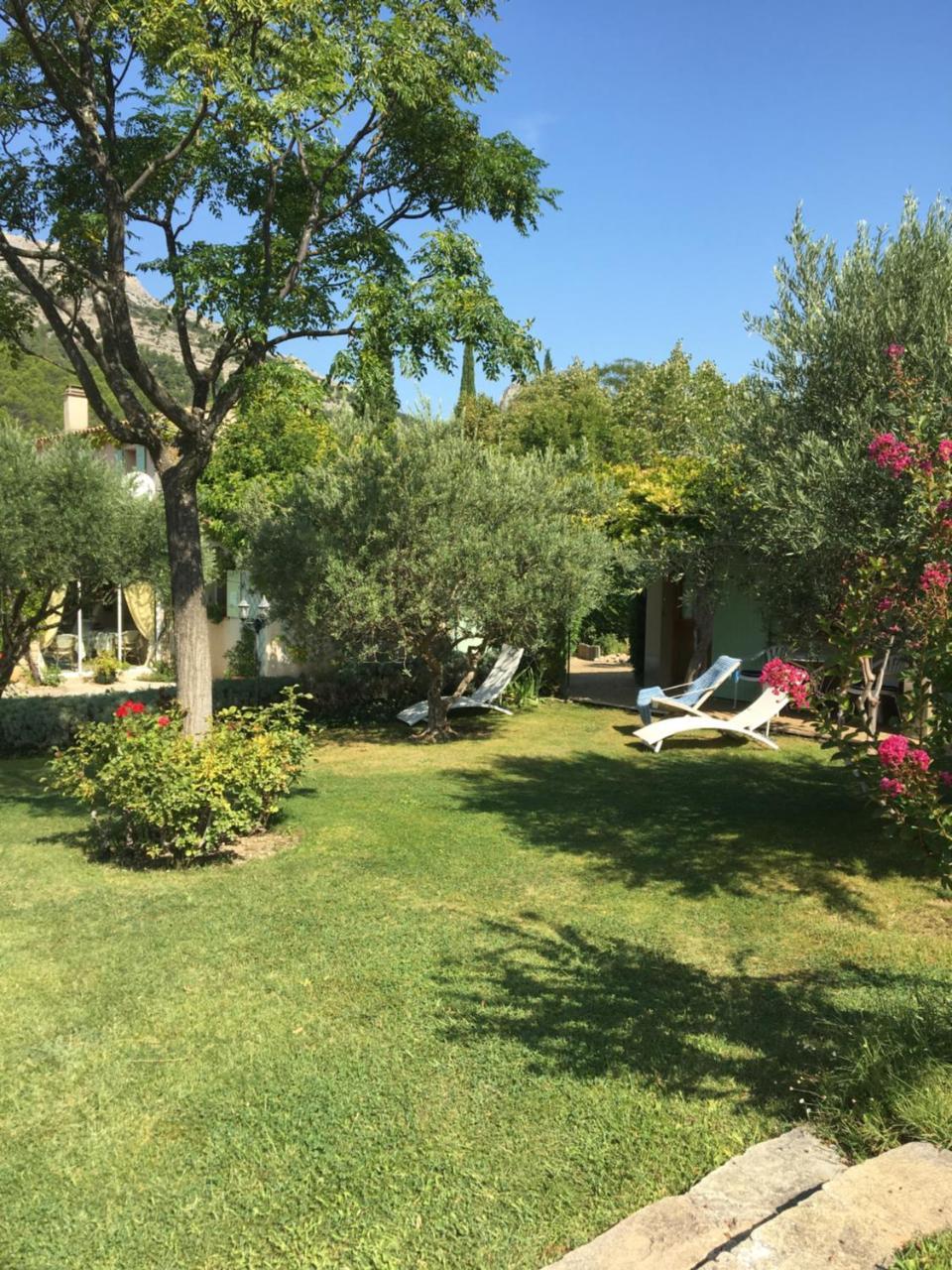 Le Grand Jardin Bed & Breakfast Lafare Екстериор снимка